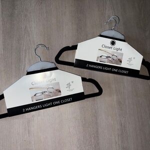 Hanglo Light Up Velvet Clothes Hangers - Motion Activated - 2 Sets of 2